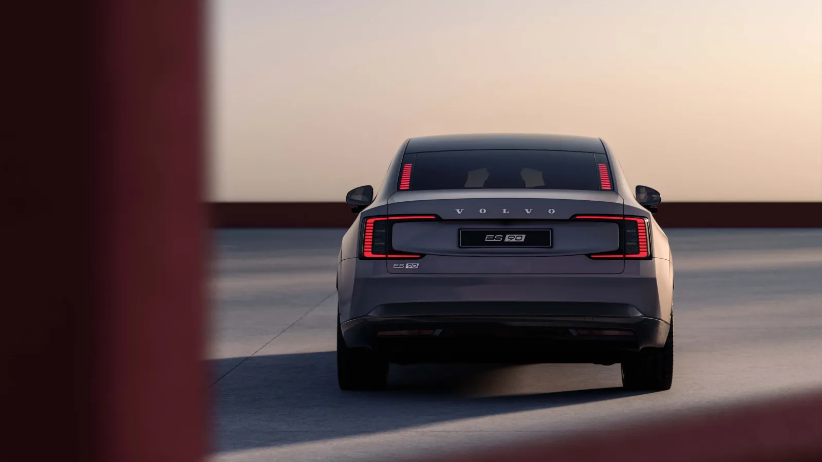 Volvo ES90 arkadan görünüm, LED stop lambaları